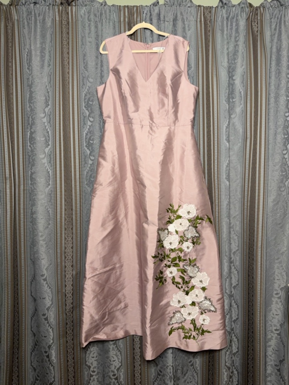 Kay Unger Aurelia Gown - Picture 5 of 7